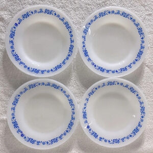 Vintage Termo-Rey Milk Glass Salad Plates W  Blue Floral Pattern x4
